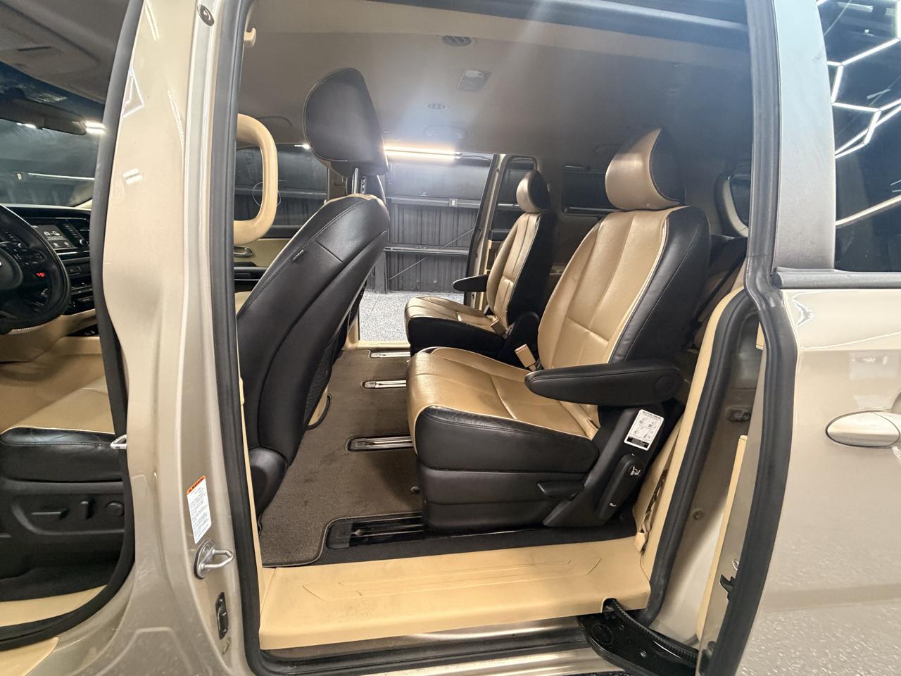 Kia Sedona LX 2017