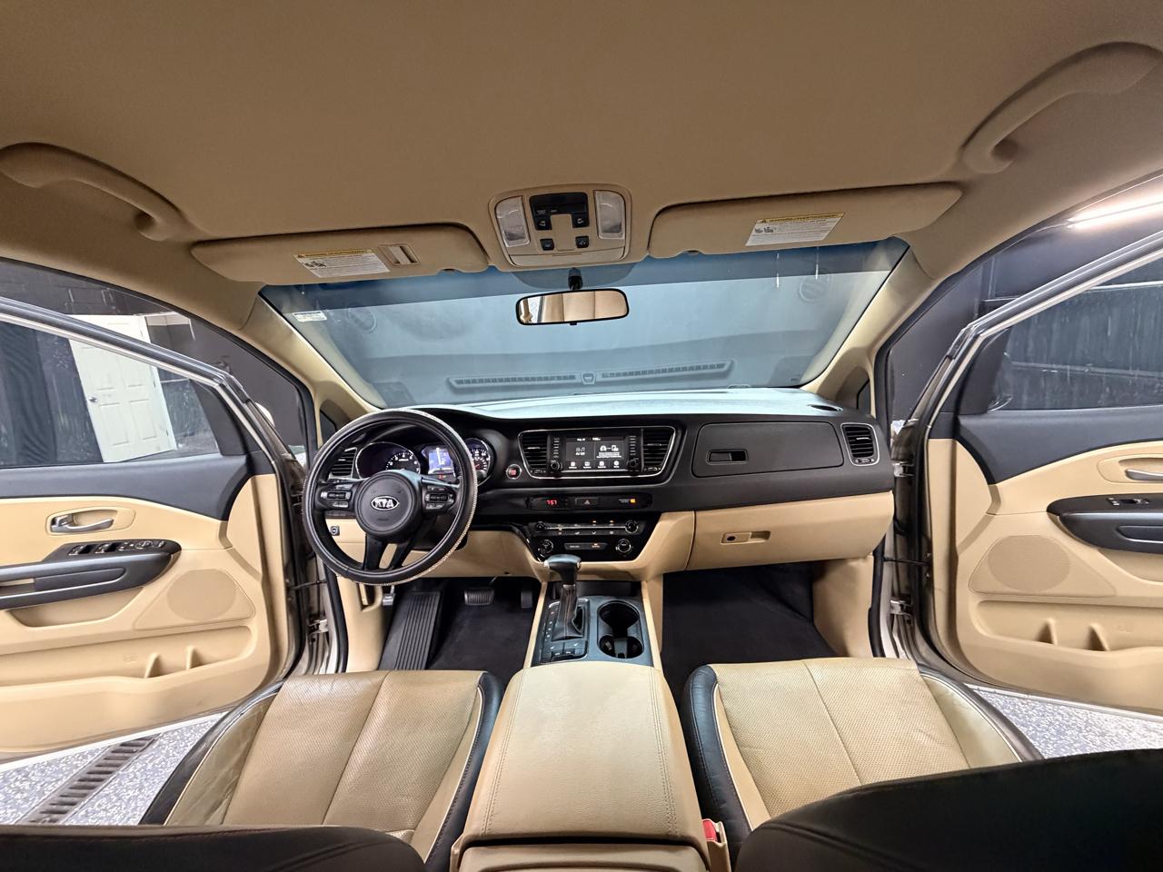 Kia Sedona LX 2017