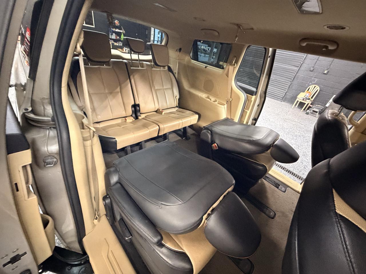 Kia Sedona LX 2017