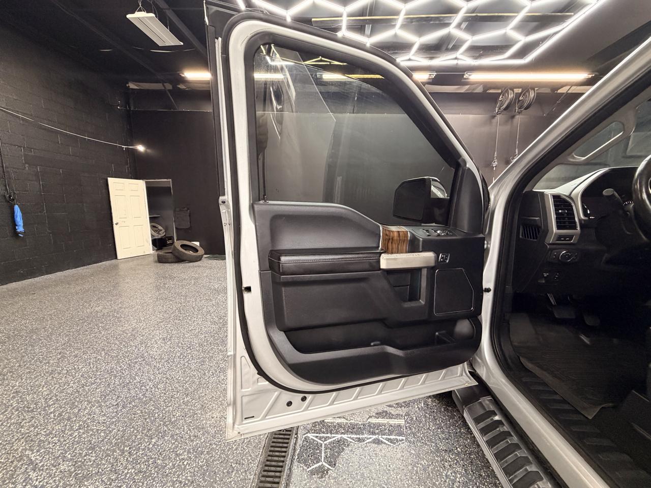 Ford F-150 Lariat 4WD SuperCrew 5.5' Box 2019
