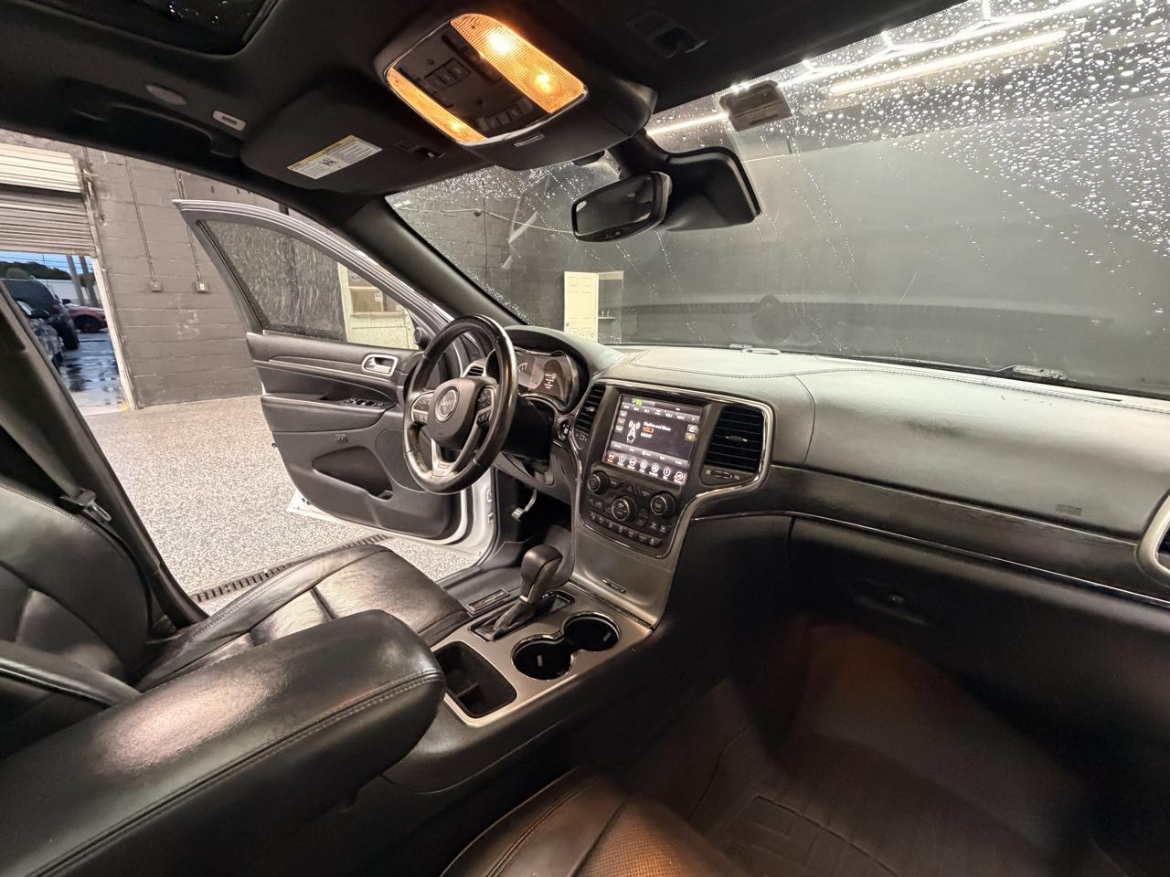 Jeep Grand Cherokee Overland 2WD 2018