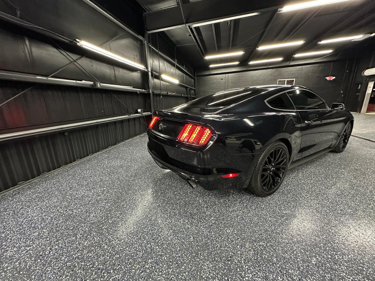 Ford Mustang EcoBoost Fastback 2017