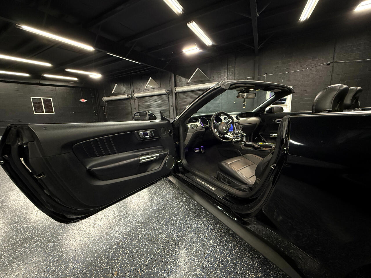 Ford Mustang EcoBoost Convertible 2020