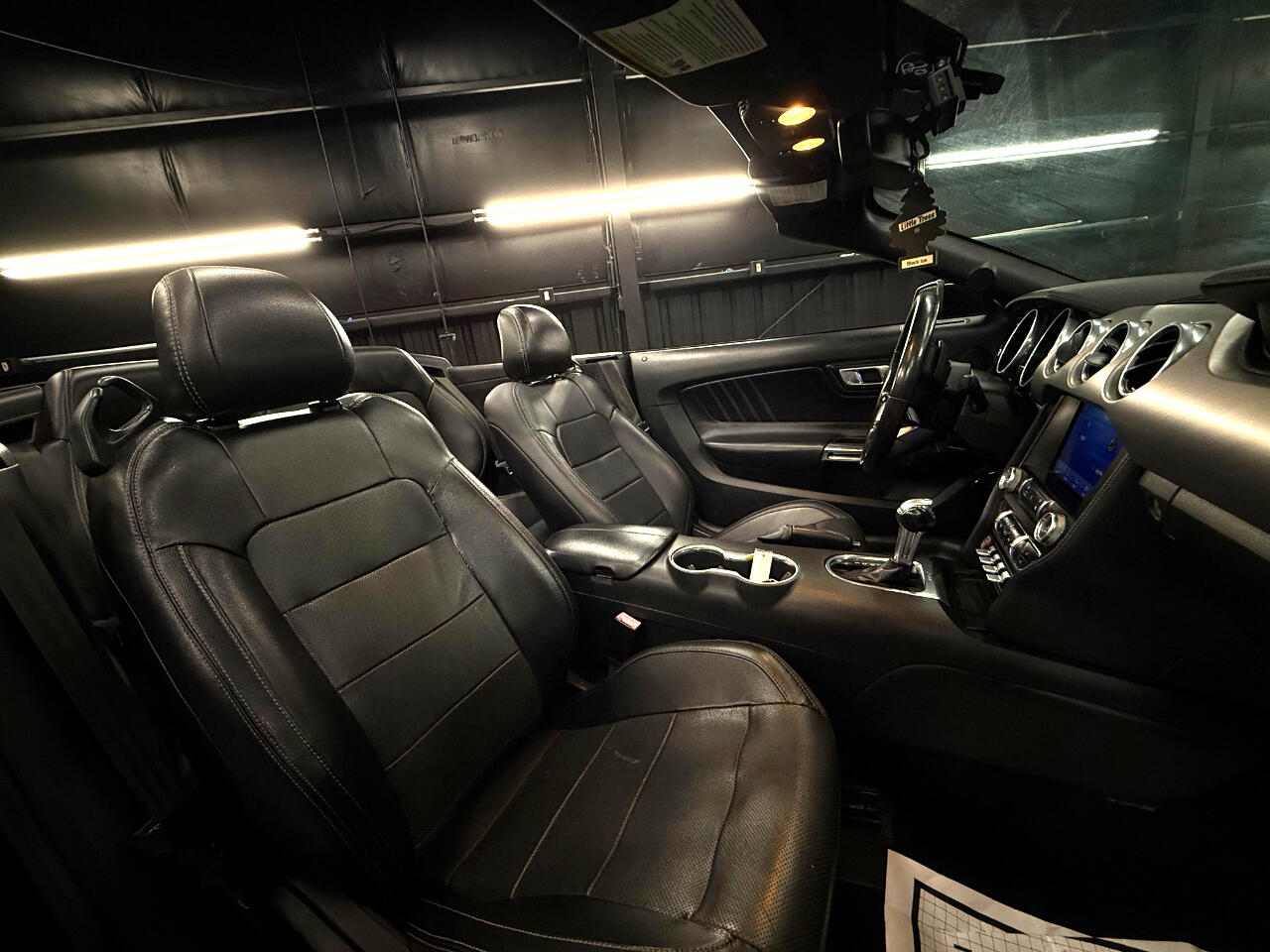 Ford Mustang EcoBoost Convertible 2020