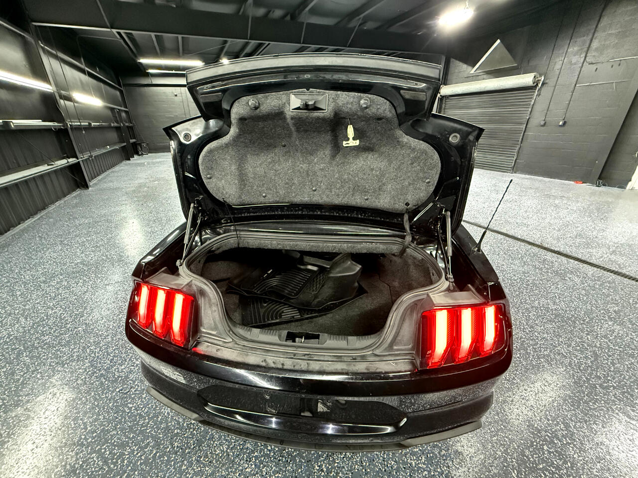 Ford Mustang EcoBoost Convertible 2020