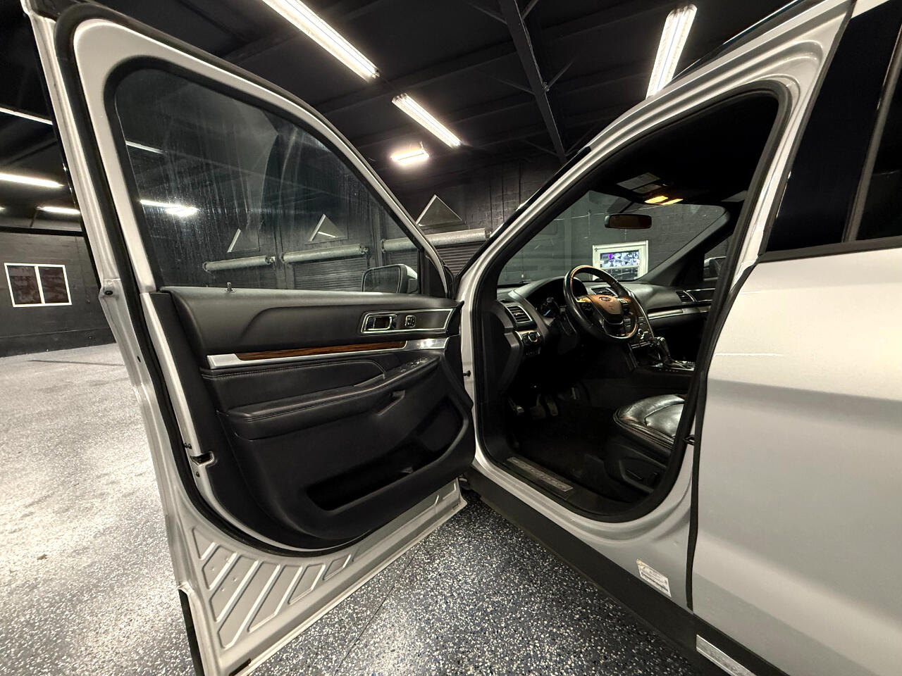 Ford Explorer Limited 4WD 2019