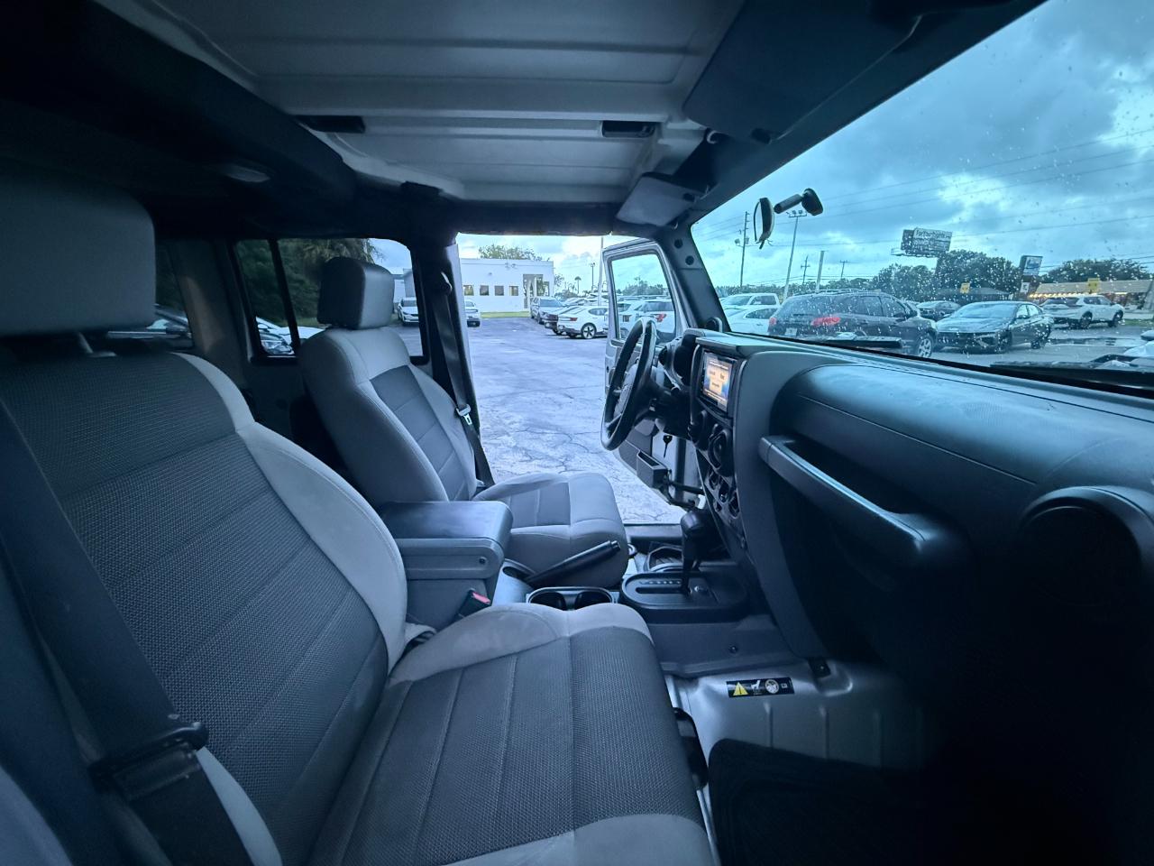 Jeep Wrangler 4WD 4dr Unlimited X 2007