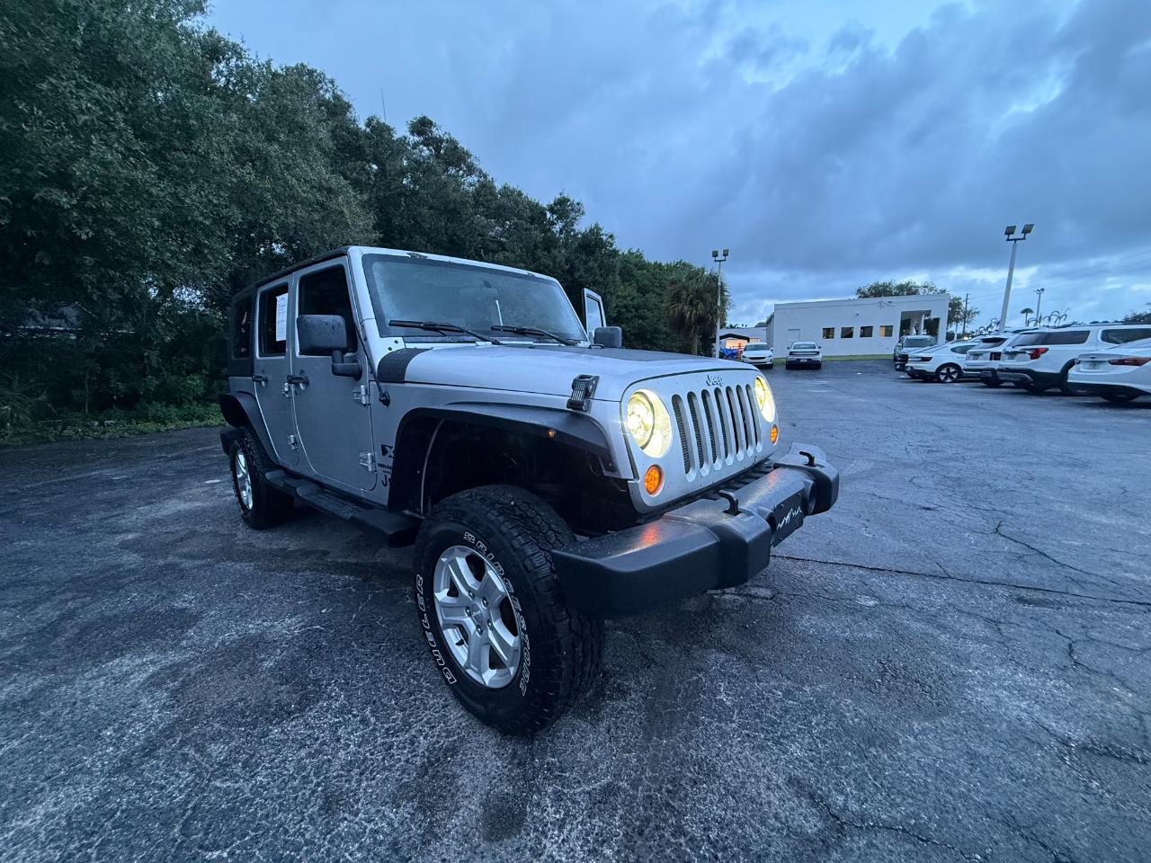 Jeep Wrangler 4WD 4dr Unlimited X 2007