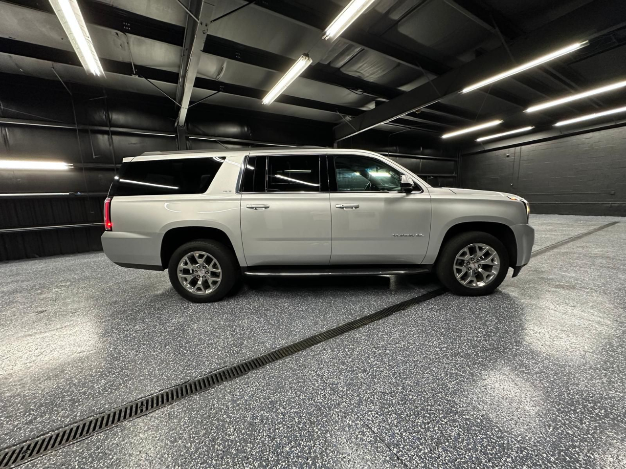 GMC Yukon XL 2WD 4dr SLT 2019