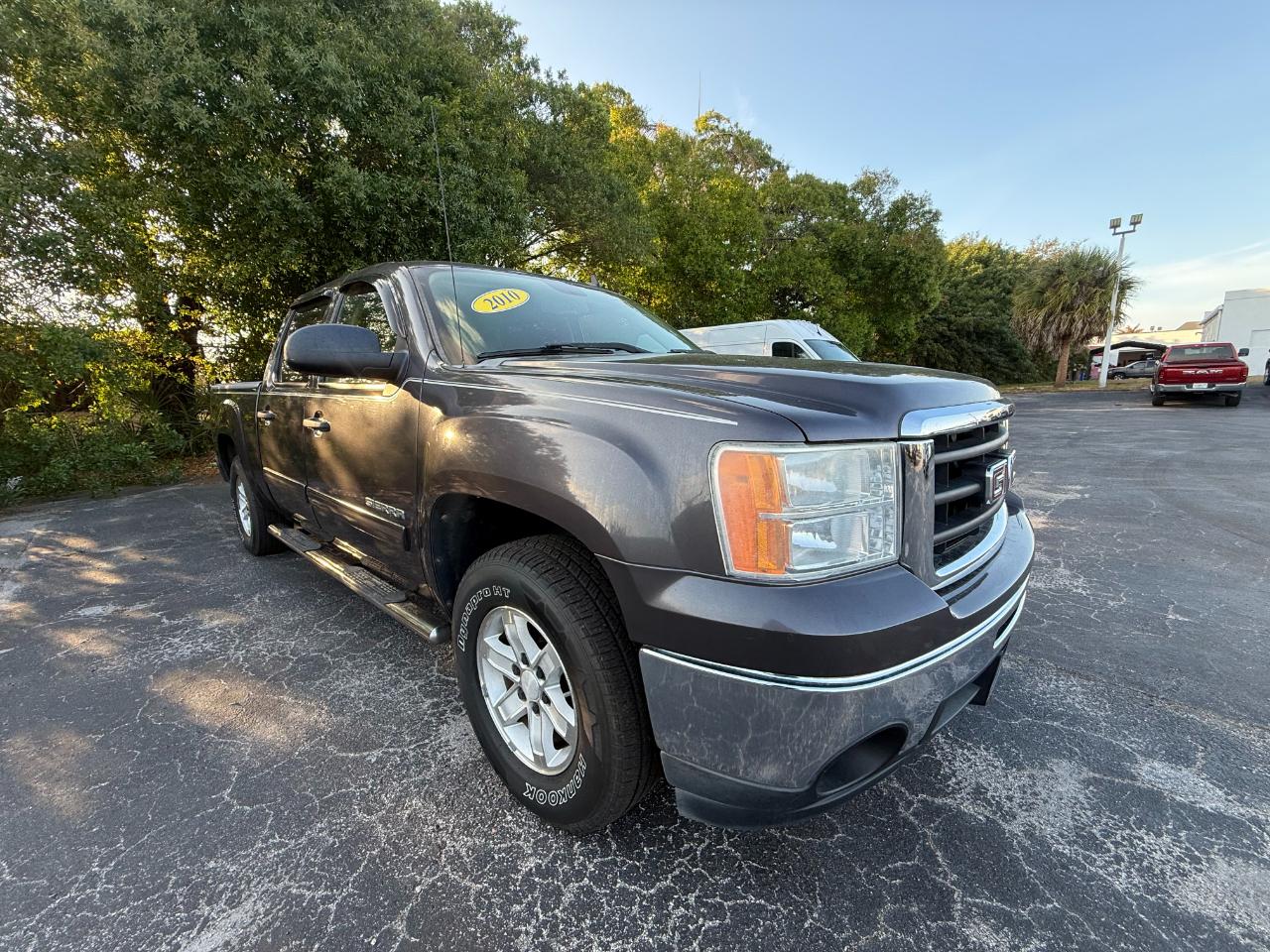 GMC Sierra 1500 2WD Crew Cab 143.5" SLE 2010