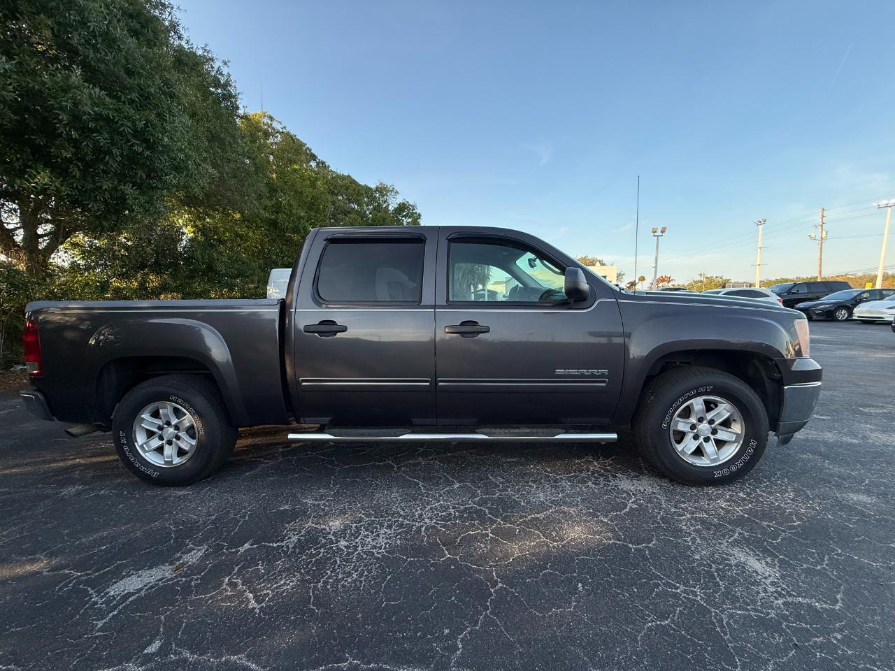 GMC Sierra 1500 2WD Crew Cab 143.5" SLE 2010