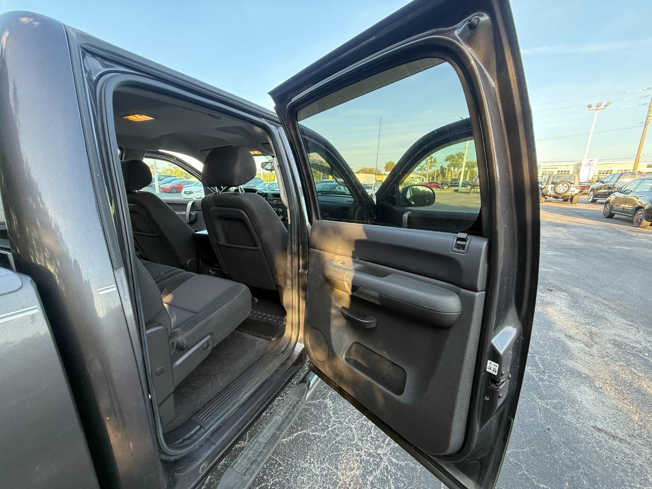 GMC Sierra 1500 2WD Crew Cab 143.5" SLE 2010