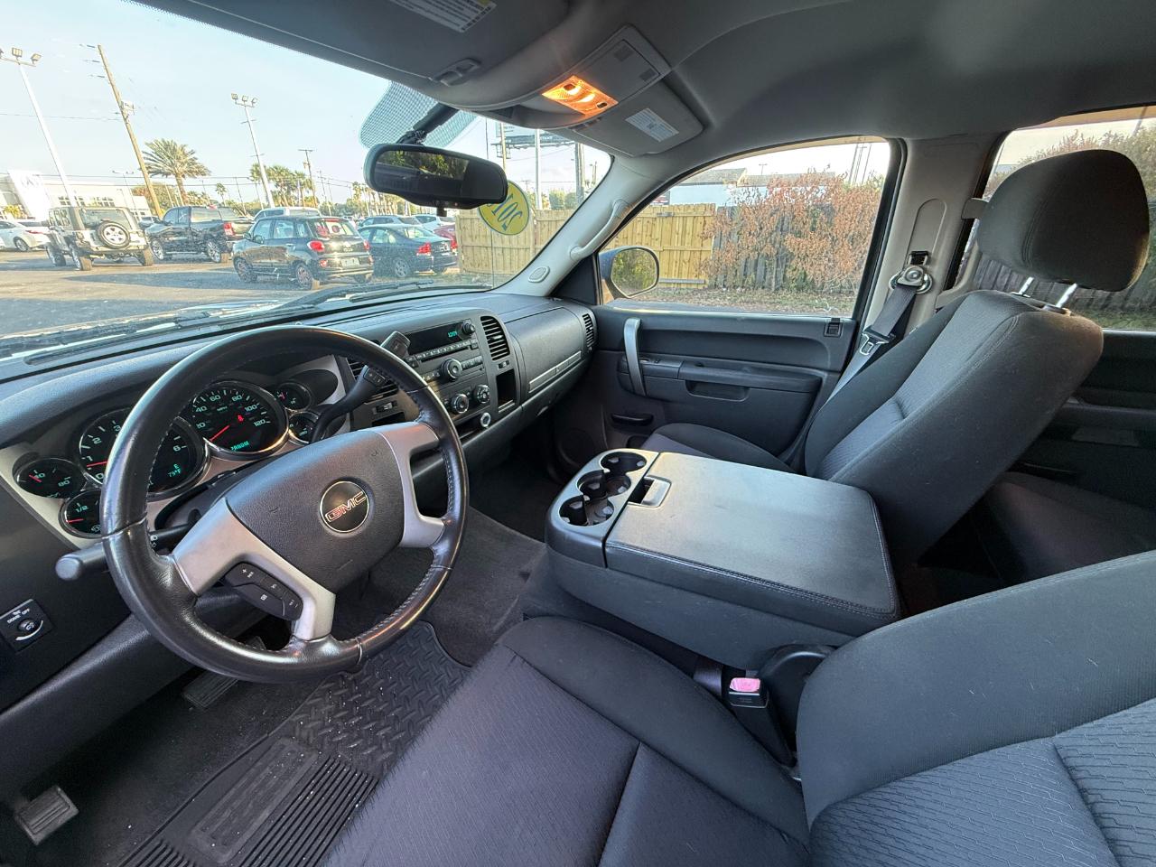 GMC Sierra 1500 2WD Crew Cab 143.5" SLE 2010