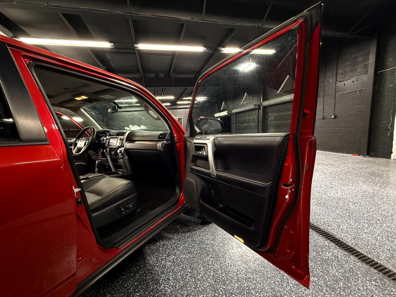 Toyota 4Runner SR5 Premium 2WD (Natl) 2017