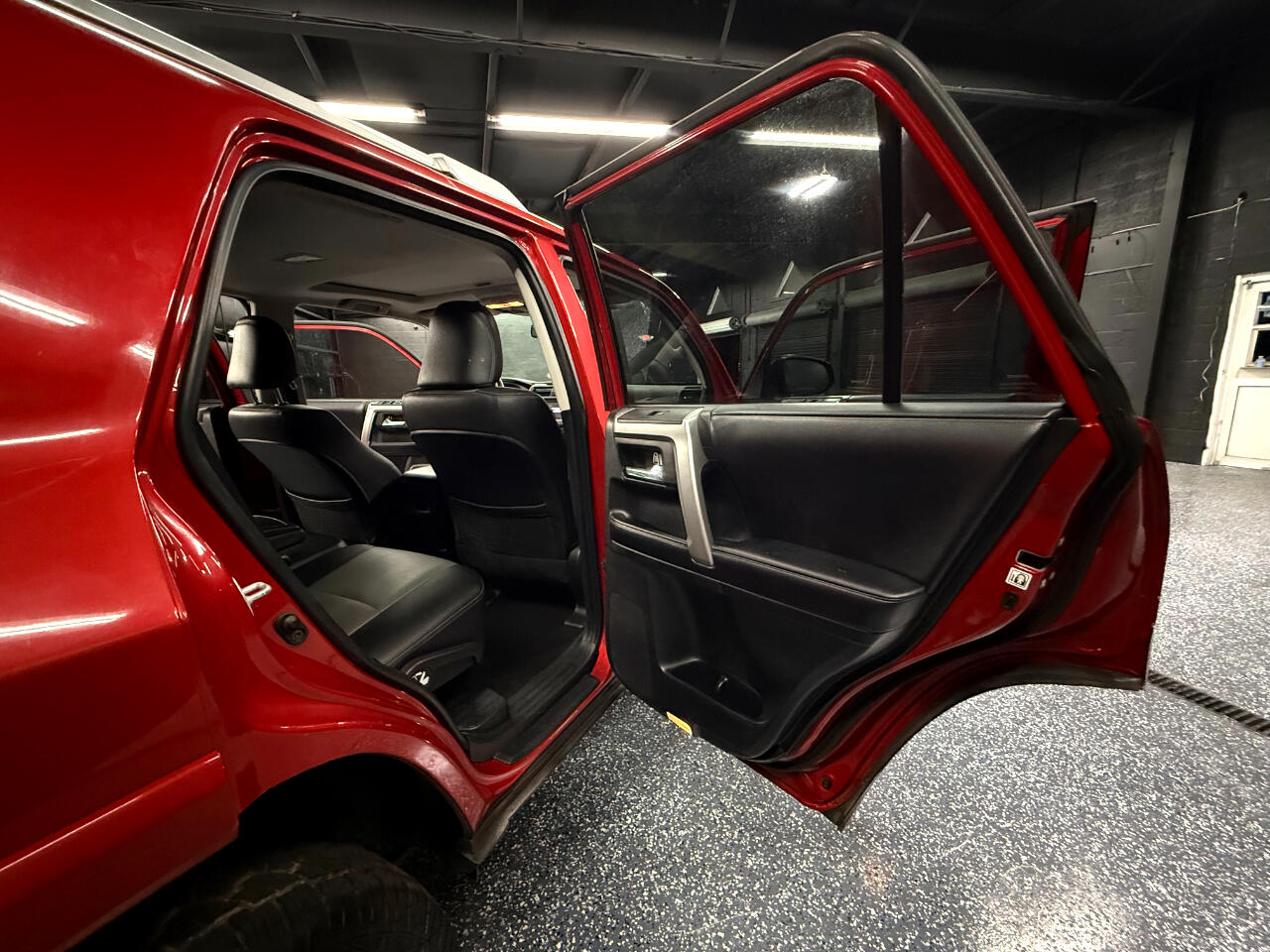 Toyota 4Runner SR5 Premium 2WD (Natl) 2017