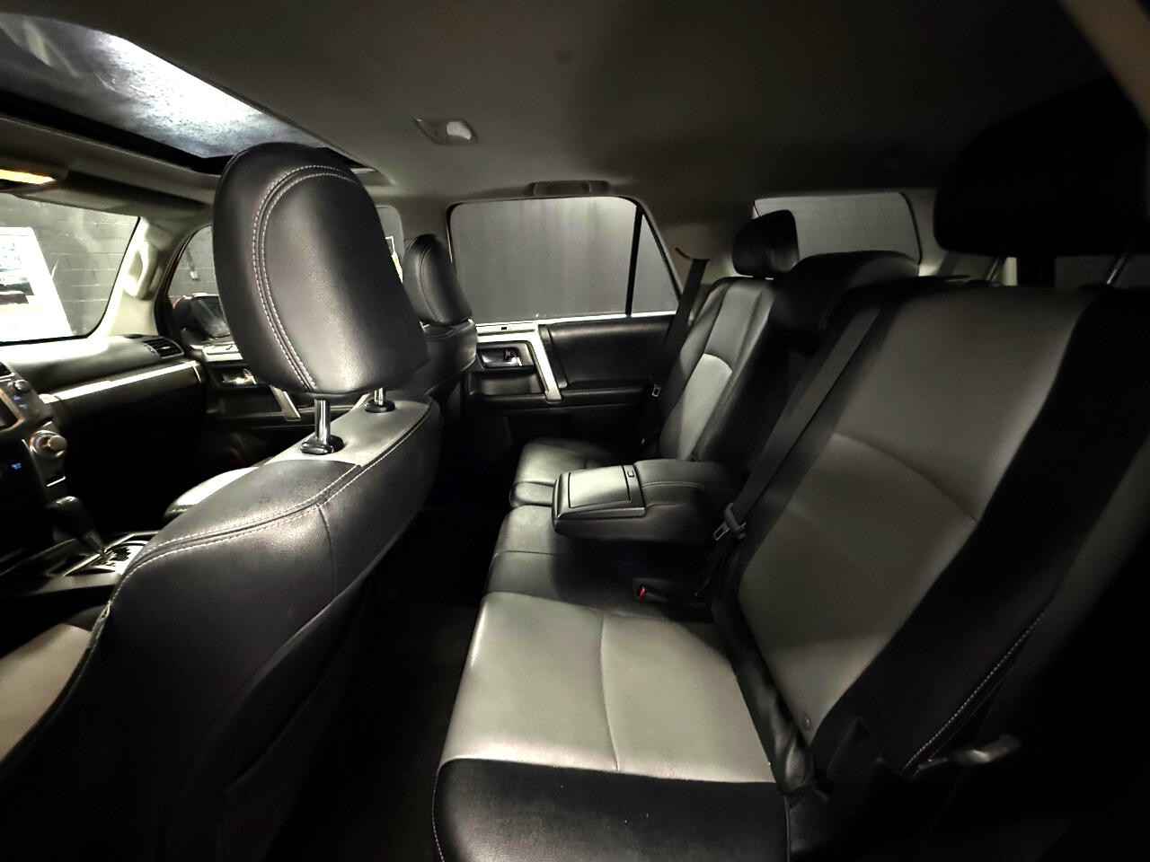 Toyota 4Runner SR5 Premium 2WD (Natl) 2017