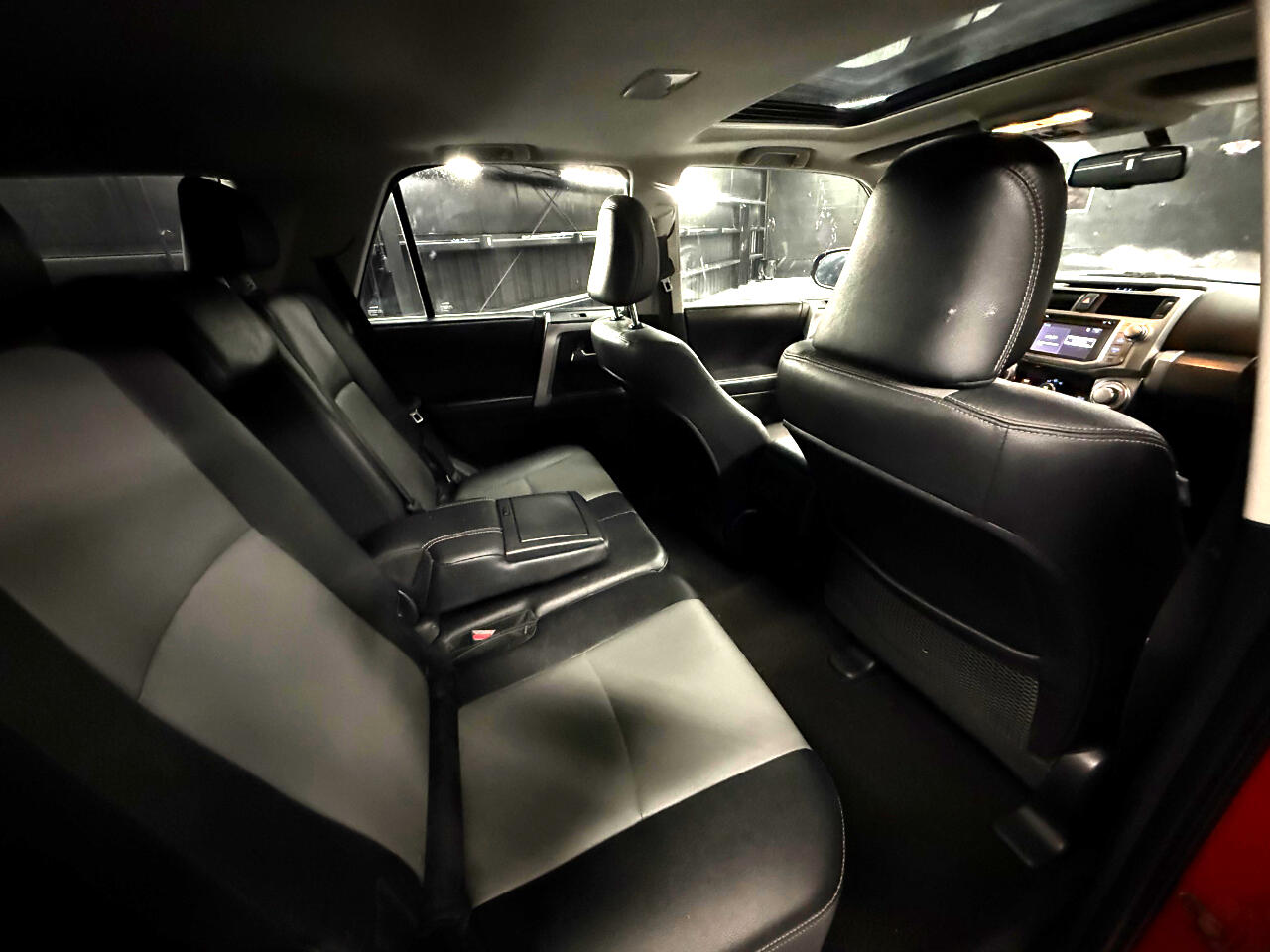 Toyota 4Runner SR5 Premium 2WD (Natl) 2017