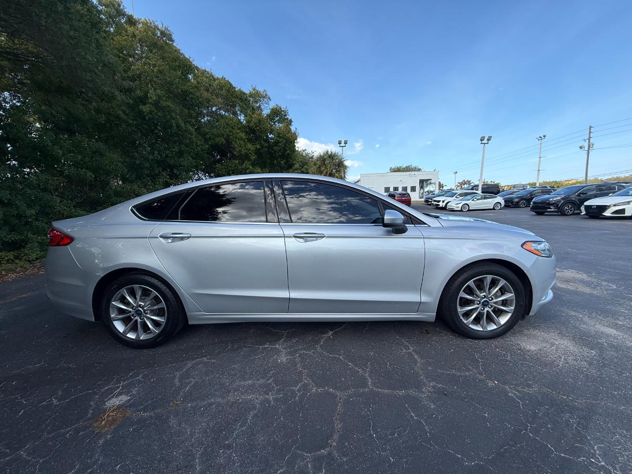 Ford Fusion SE FWD 2017
