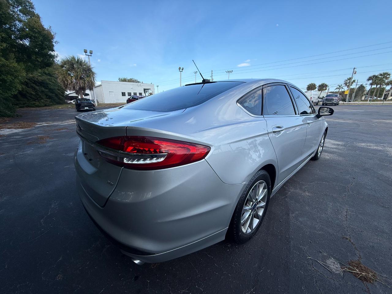 Ford Fusion SE FWD 2017