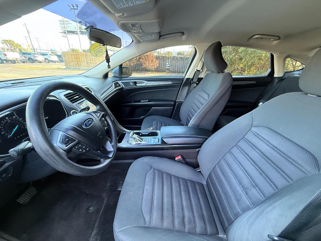 Ford Fusion SE FWD 2017