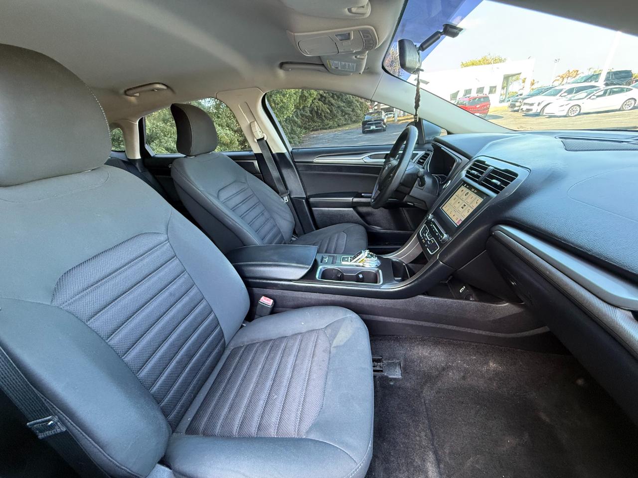 Ford Fusion SE FWD 2017