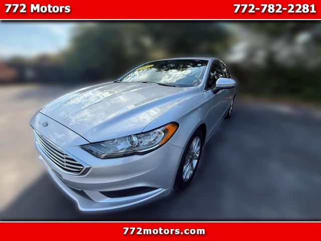 Silver 2017 Ford Fusion Sedan Front-Wheel Drive Automatic
