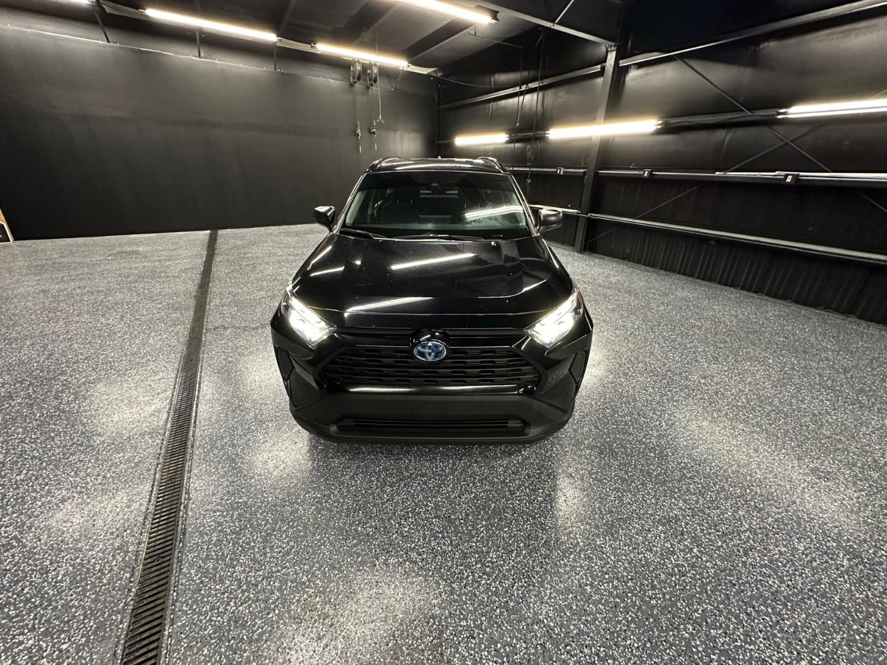 Toyota RAV4 Hybrid LE 2023