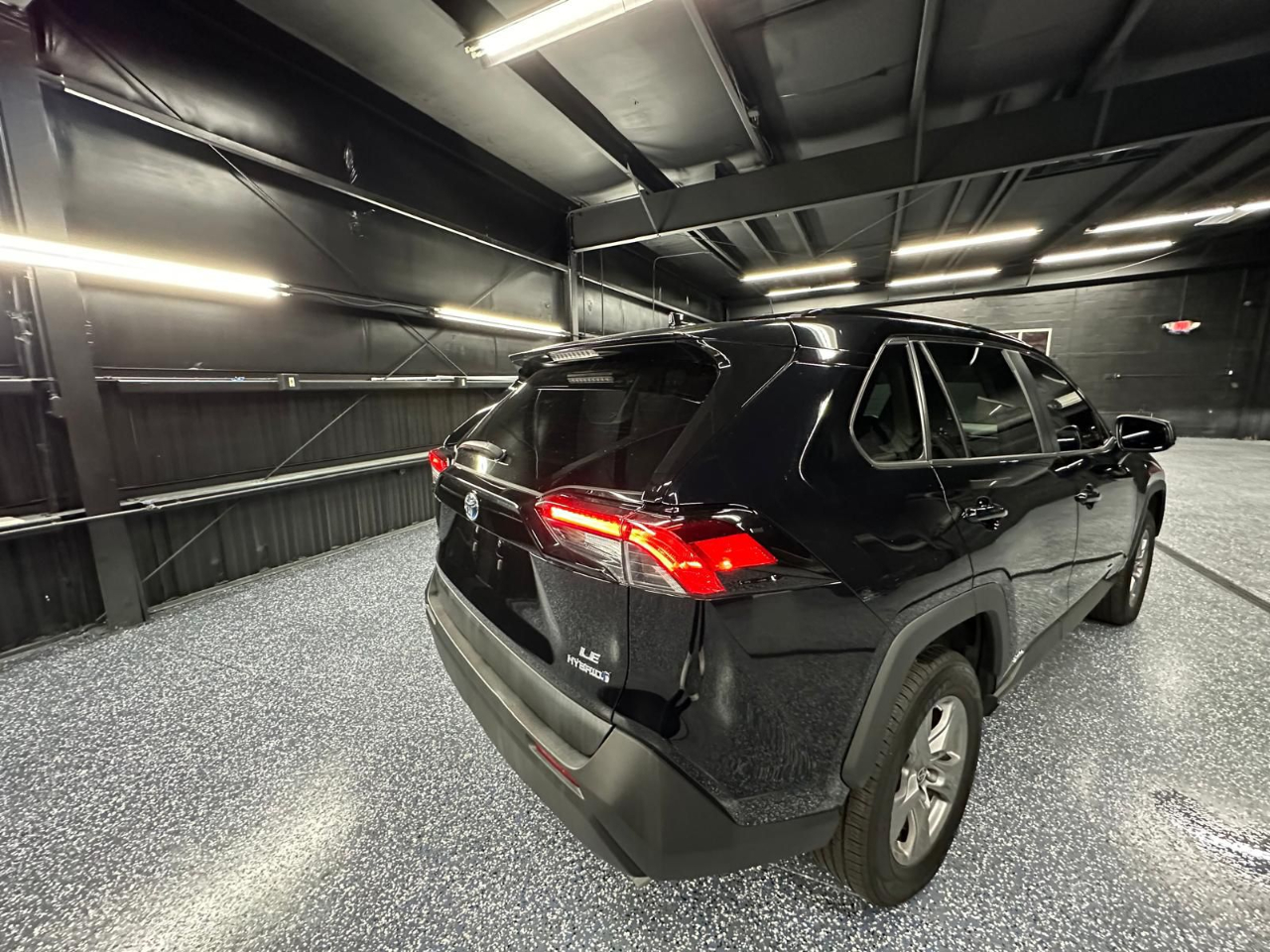 Toyota RAV4 Hybrid LE 2023