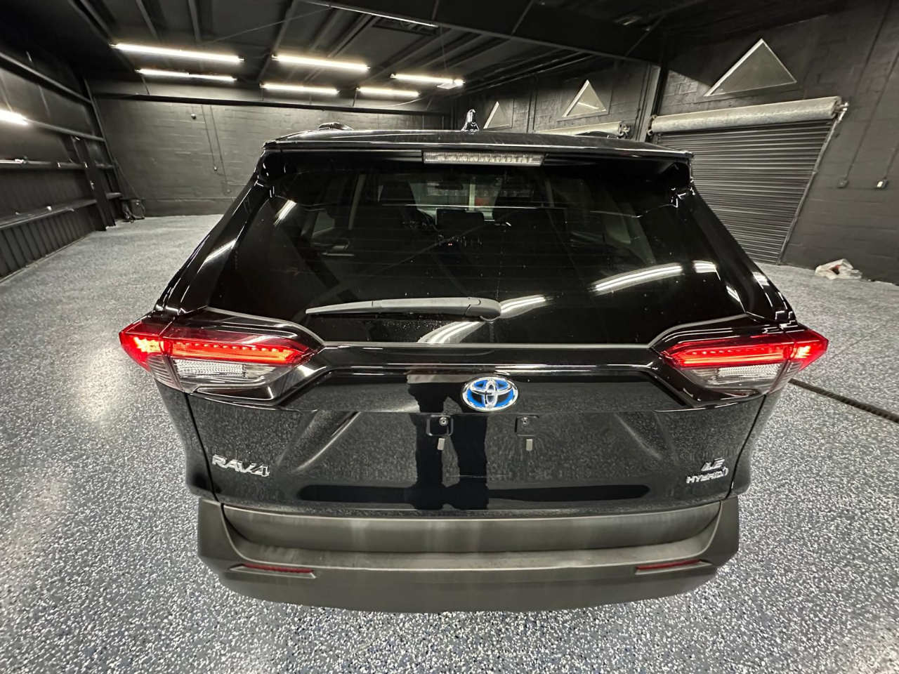 Toyota RAV4 Hybrid LE 2023