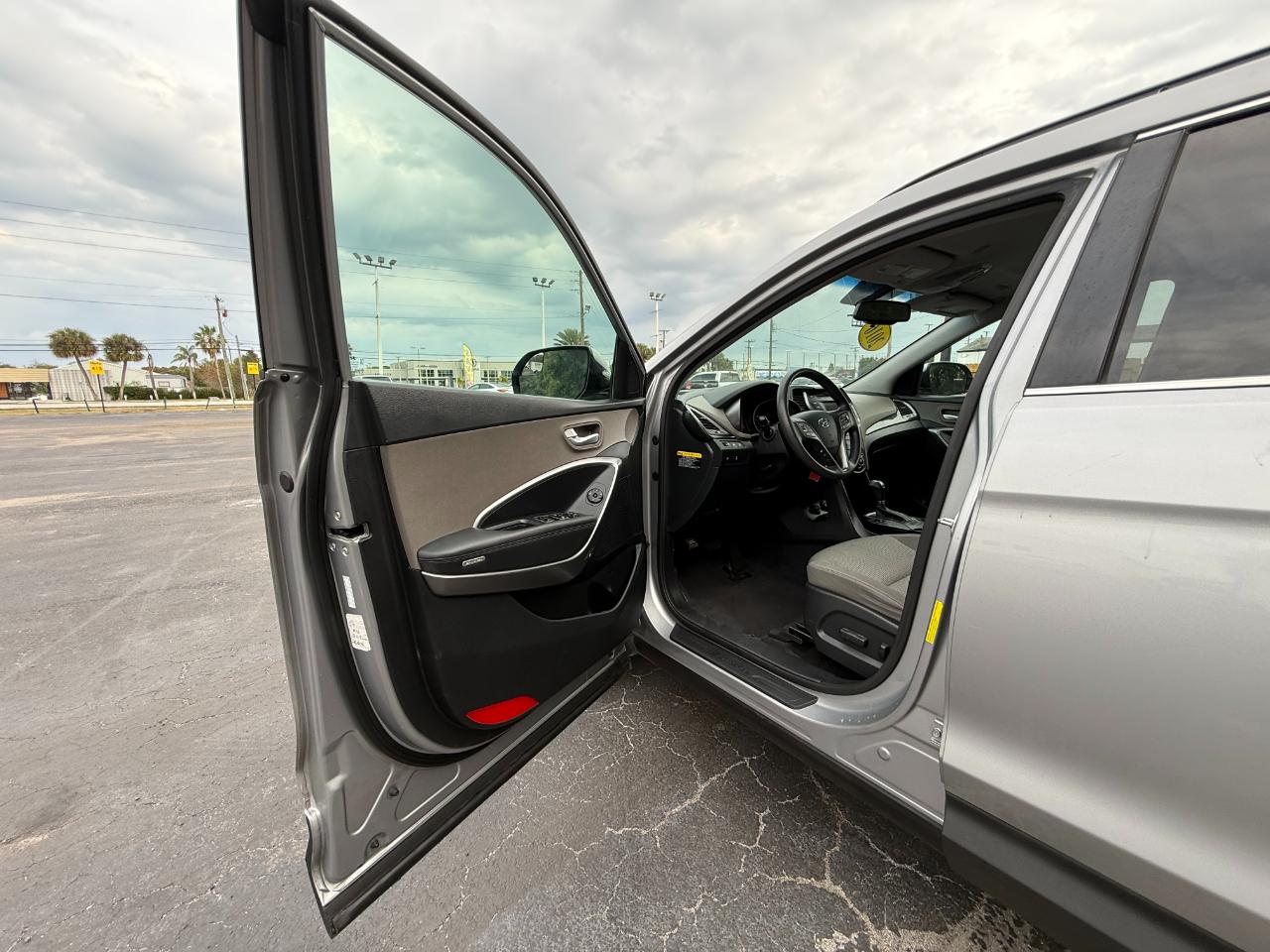 Hyundai Santa Fe AWD 4dr SE 2016