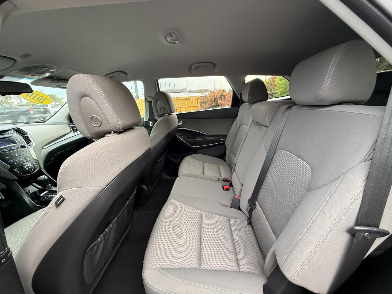 Hyundai Santa Fe AWD 4dr SE 2016