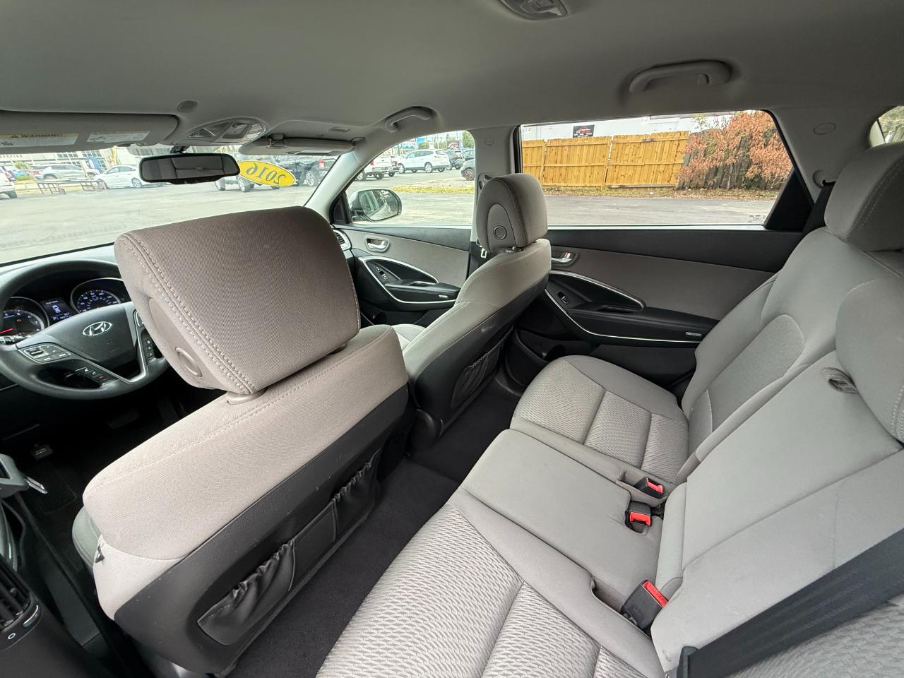 Hyundai Santa Fe AWD 4dr SE 2016