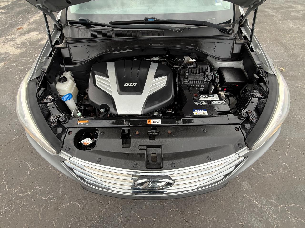 Hyundai Santa Fe AWD 4dr SE 2016