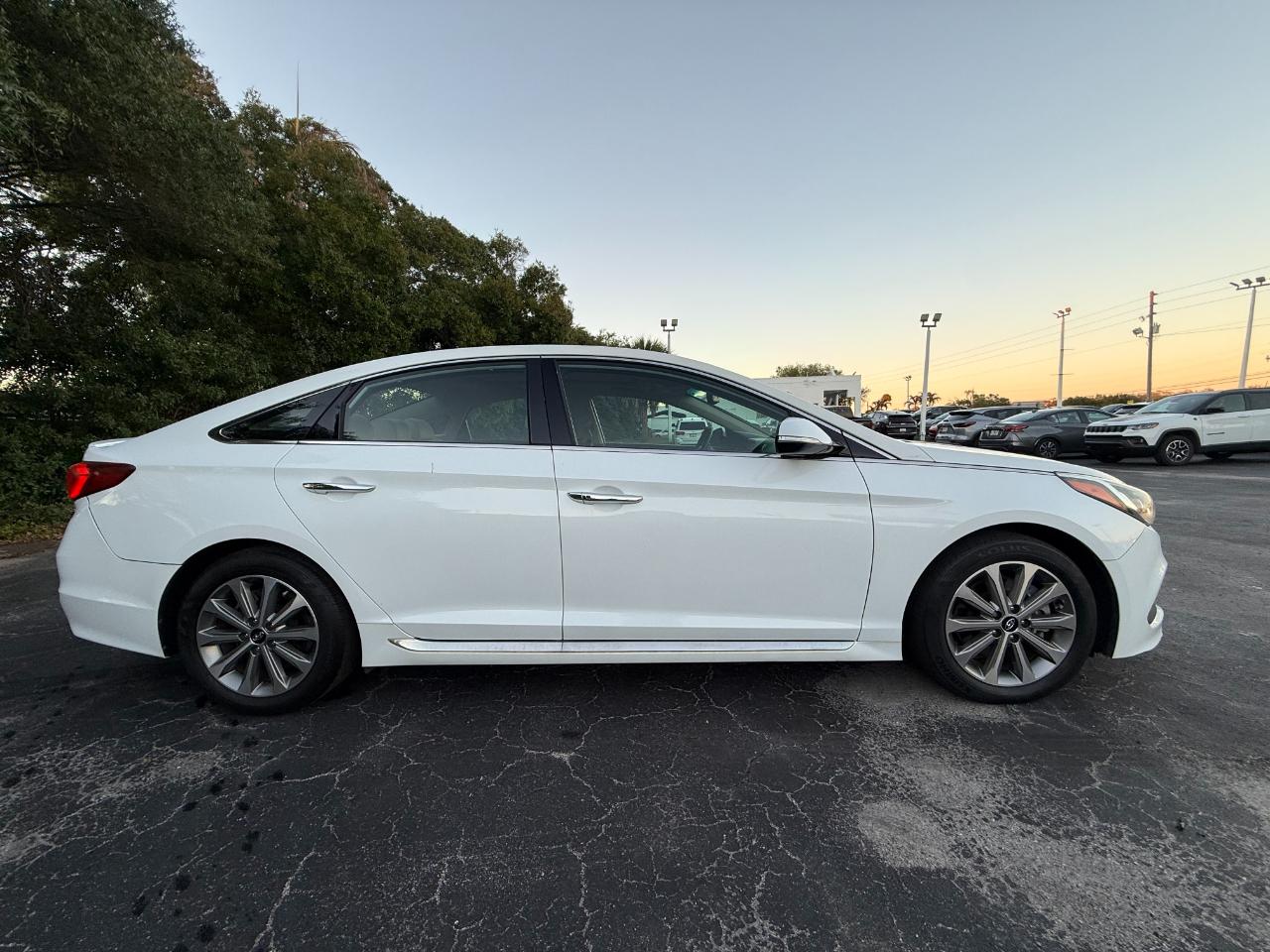 Hyundai Sonata 4dr Sdn 2.4L Limited 2016