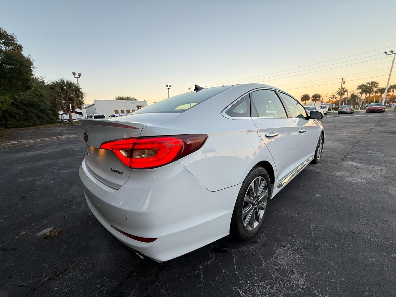 Hyundai Sonata 4dr Sdn 2.4L Limited 2016