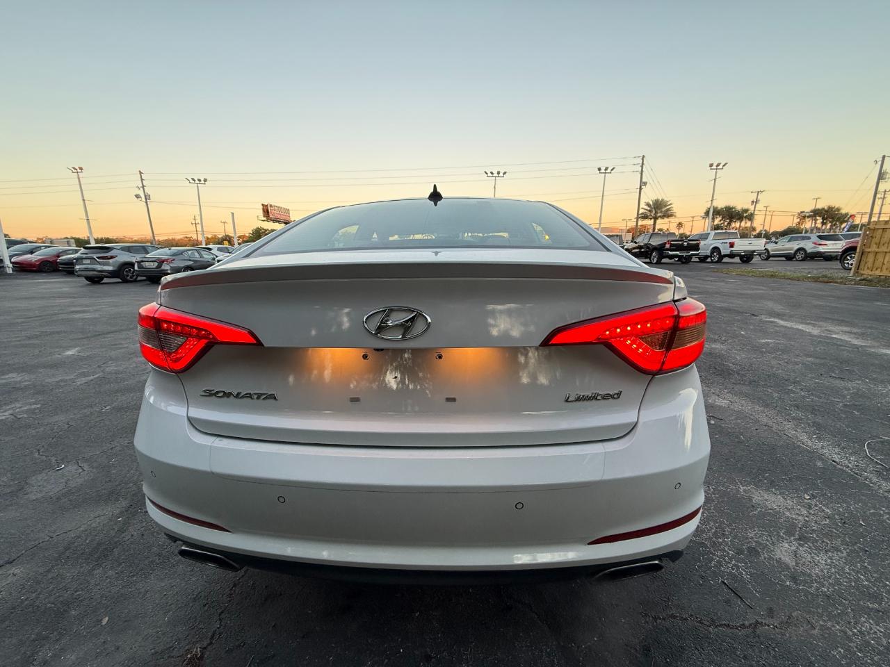 Hyundai Sonata 4dr Sdn 2.4L Limited 2016