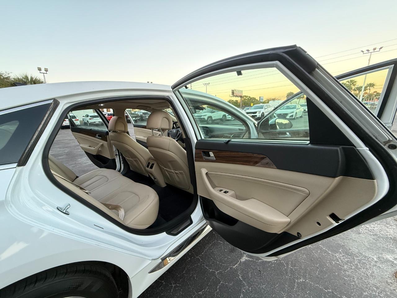 Hyundai Sonata 4dr Sdn 2.4L Limited 2016