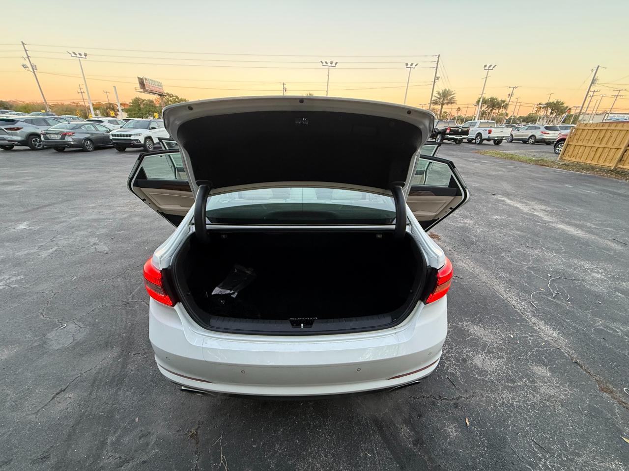 Hyundai Sonata 4dr Sdn 2.4L Limited 2016