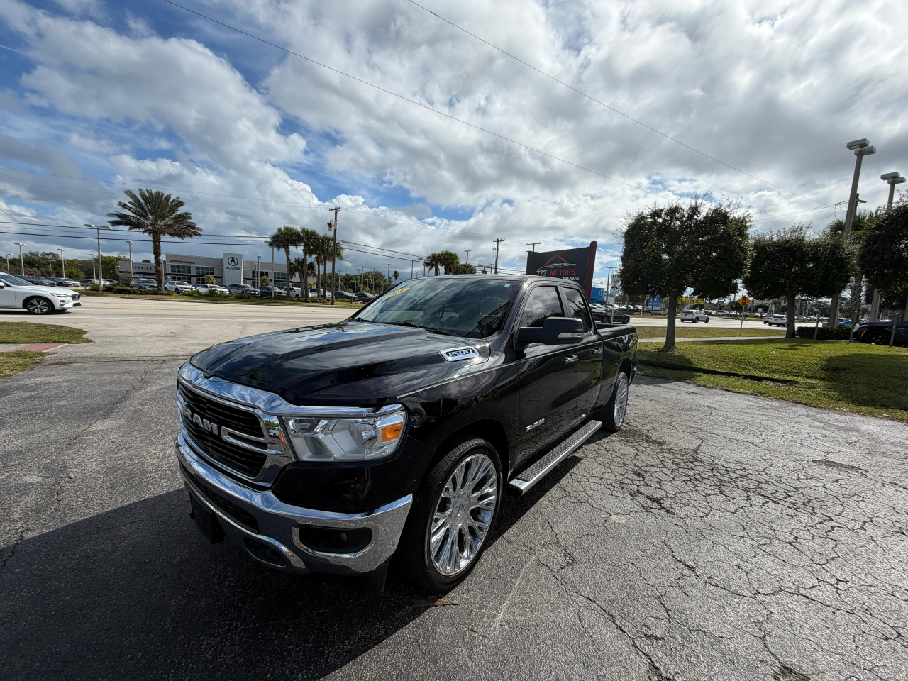 RAM 1500 Big Horn/Lone Star 4x2 Quad Cab 6'4" Box 2019