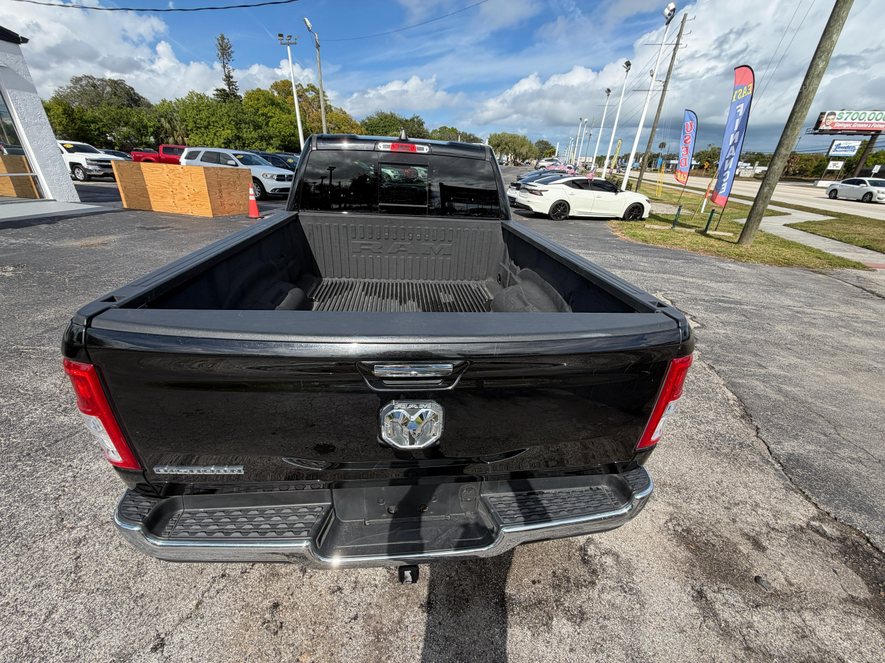 RAM 1500 Big Horn/Lone Star 4x2 Quad Cab 6'4" Box 2019