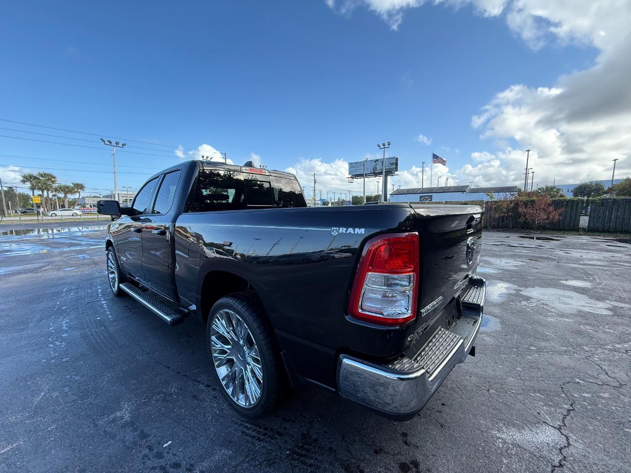 RAM 1500 Big Horn/Lone Star 4x2 Quad Cab 6'4" Box 2019