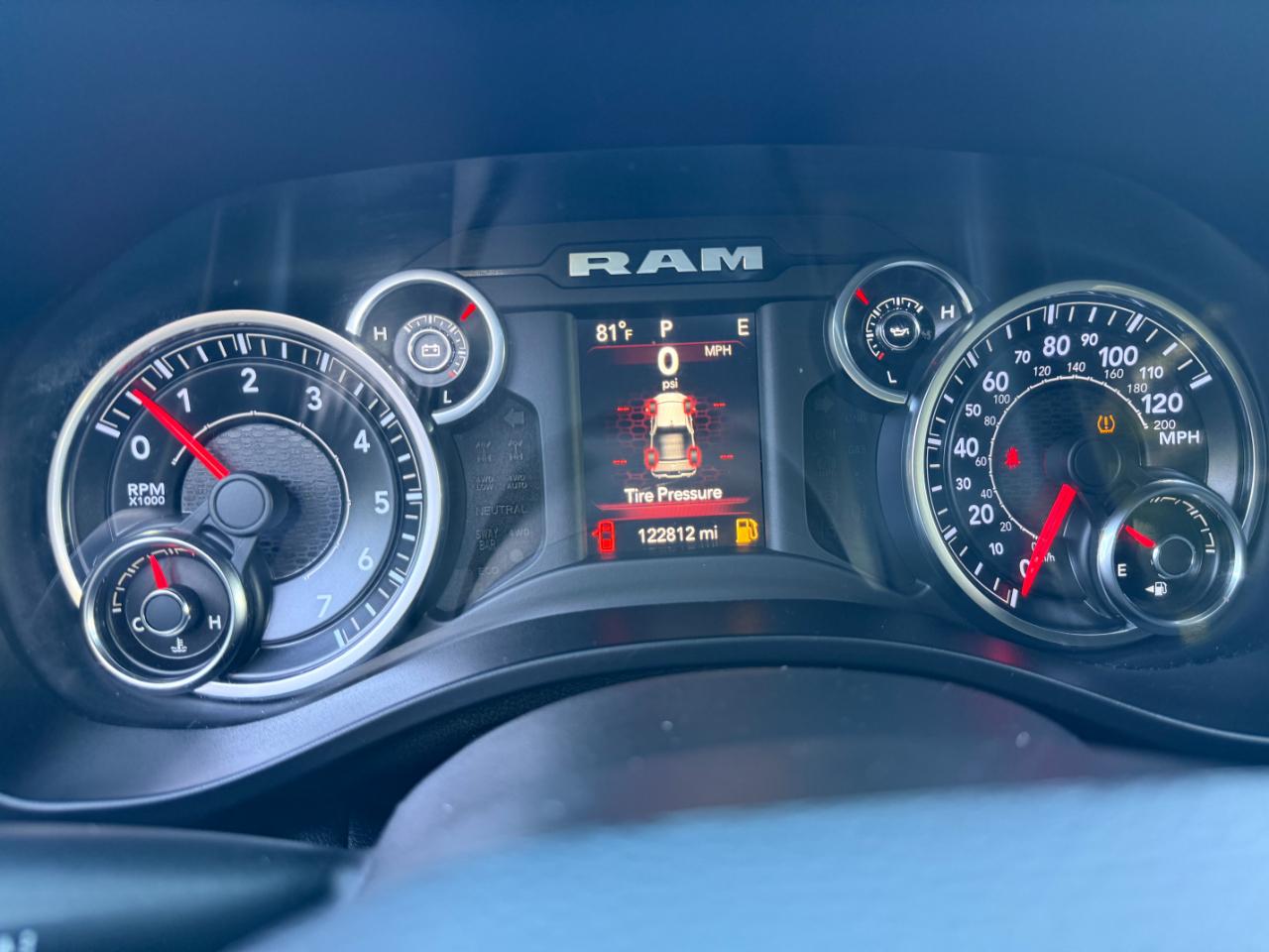 RAM 1500 Big Horn/Lone Star 4x2 Quad Cab 6'4" Box 2019