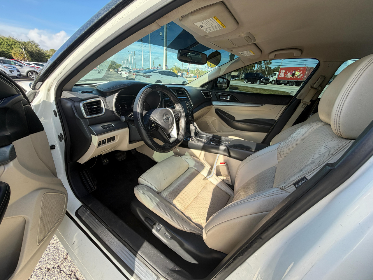 Nissan Maxima 4dr Sdn 3.5 SV 2016