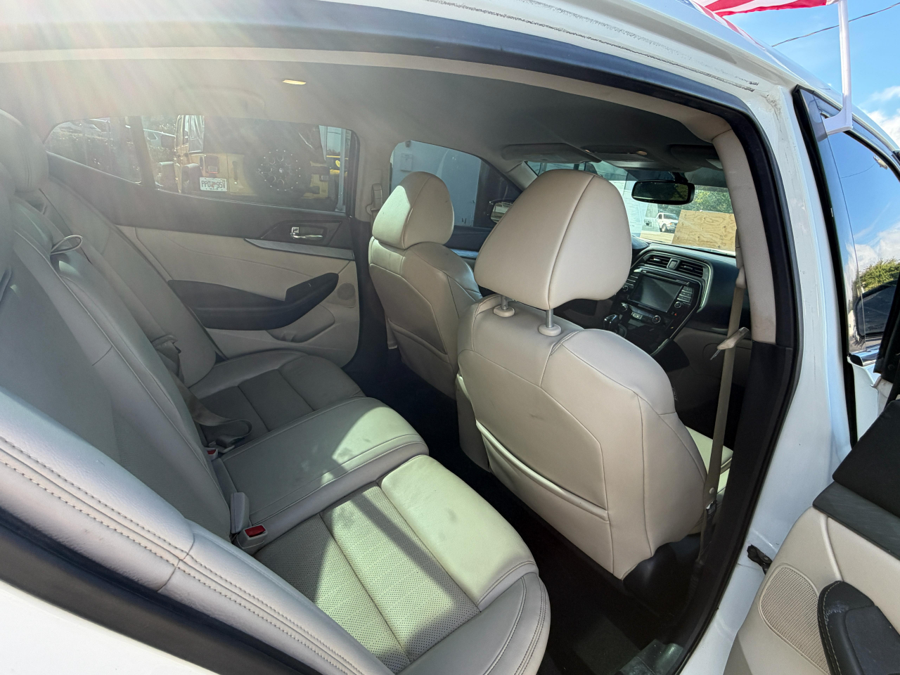 Nissan Maxima 4dr Sdn 3.5 SV 2016