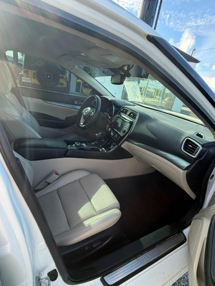 Nissan Maxima 4dr Sdn 3.5 SV 2016