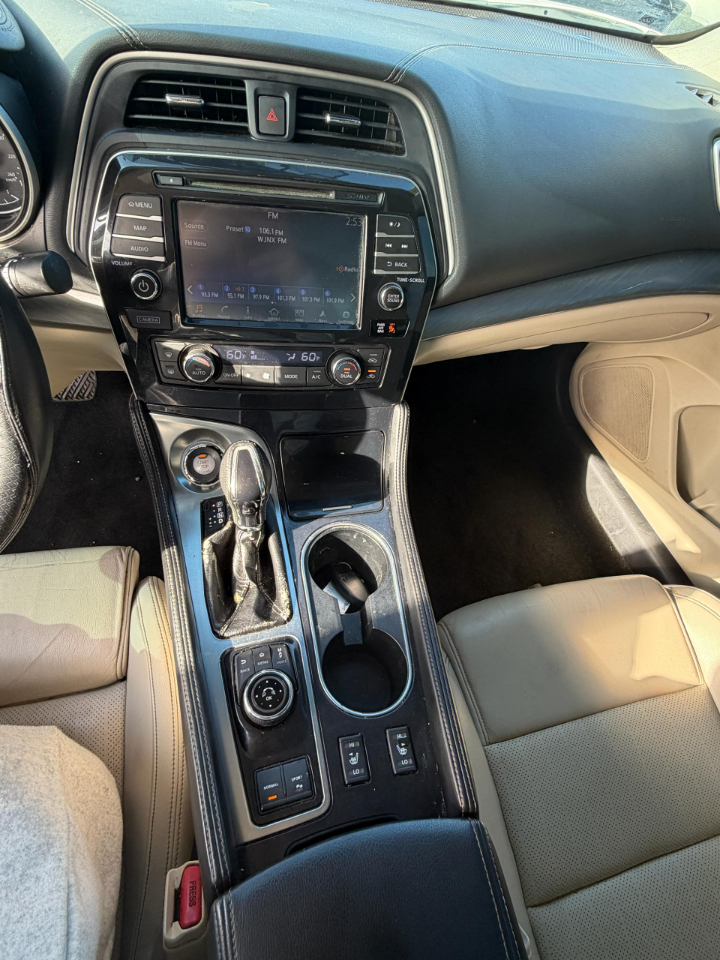 Nissan Maxima 4dr Sdn 3.5 SV 2016