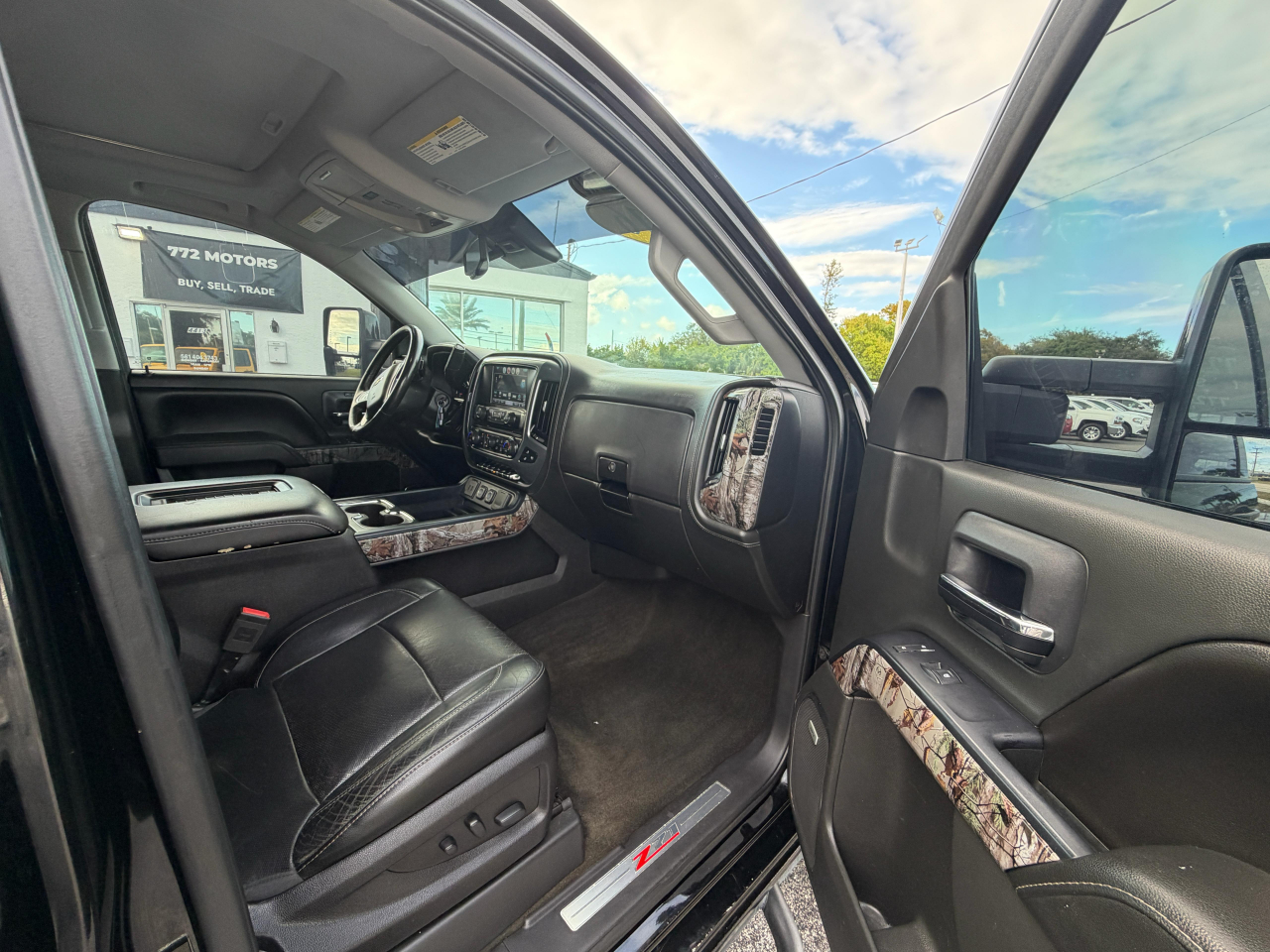 Chevrolet Silverado 1500 4WD Crew Cab 143.5" LTZ w/2LZ 2016