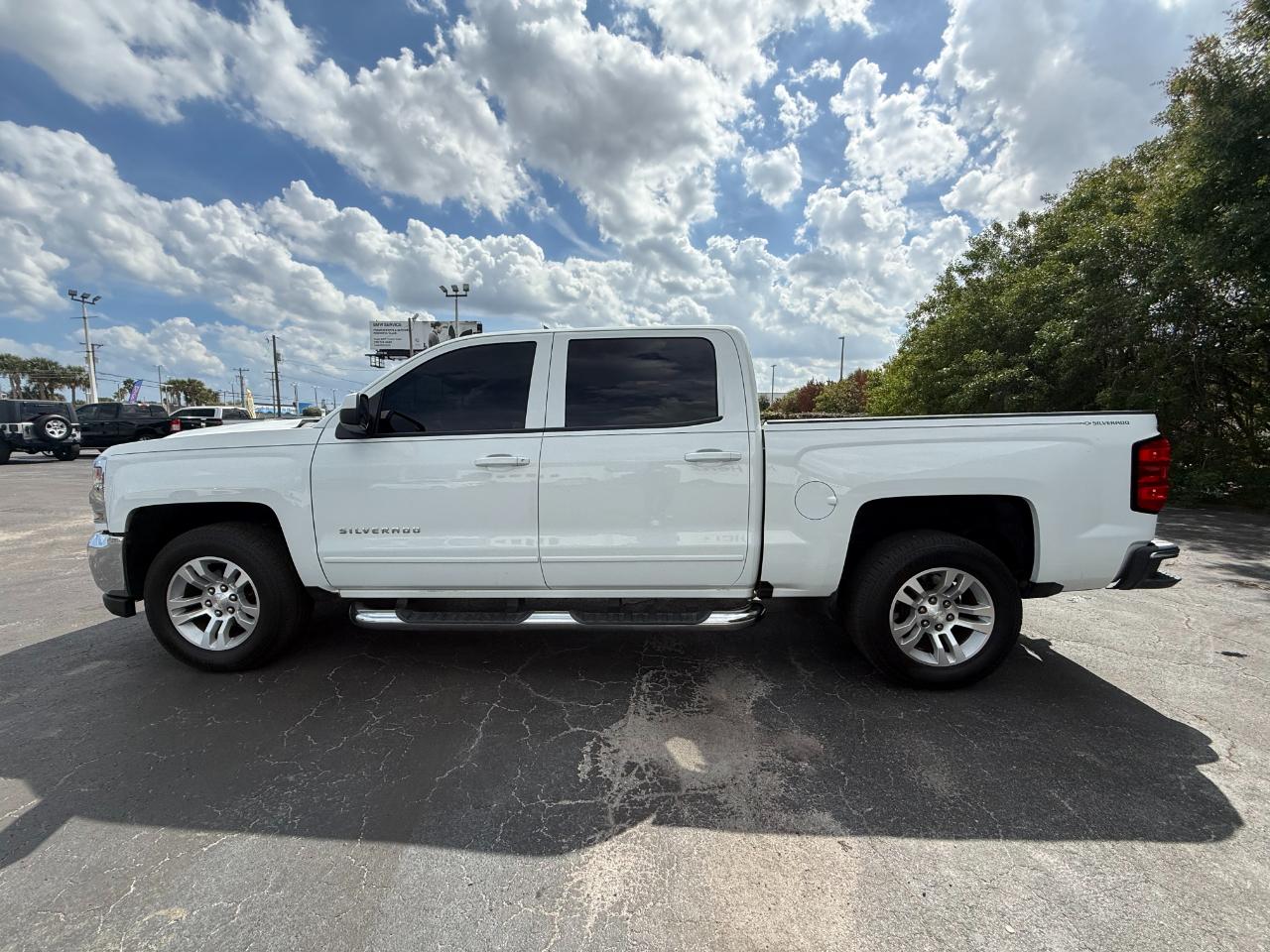 Chevrolet Silverado 1500 2WD Crew Cab 143.5" LT w/1LT 2016