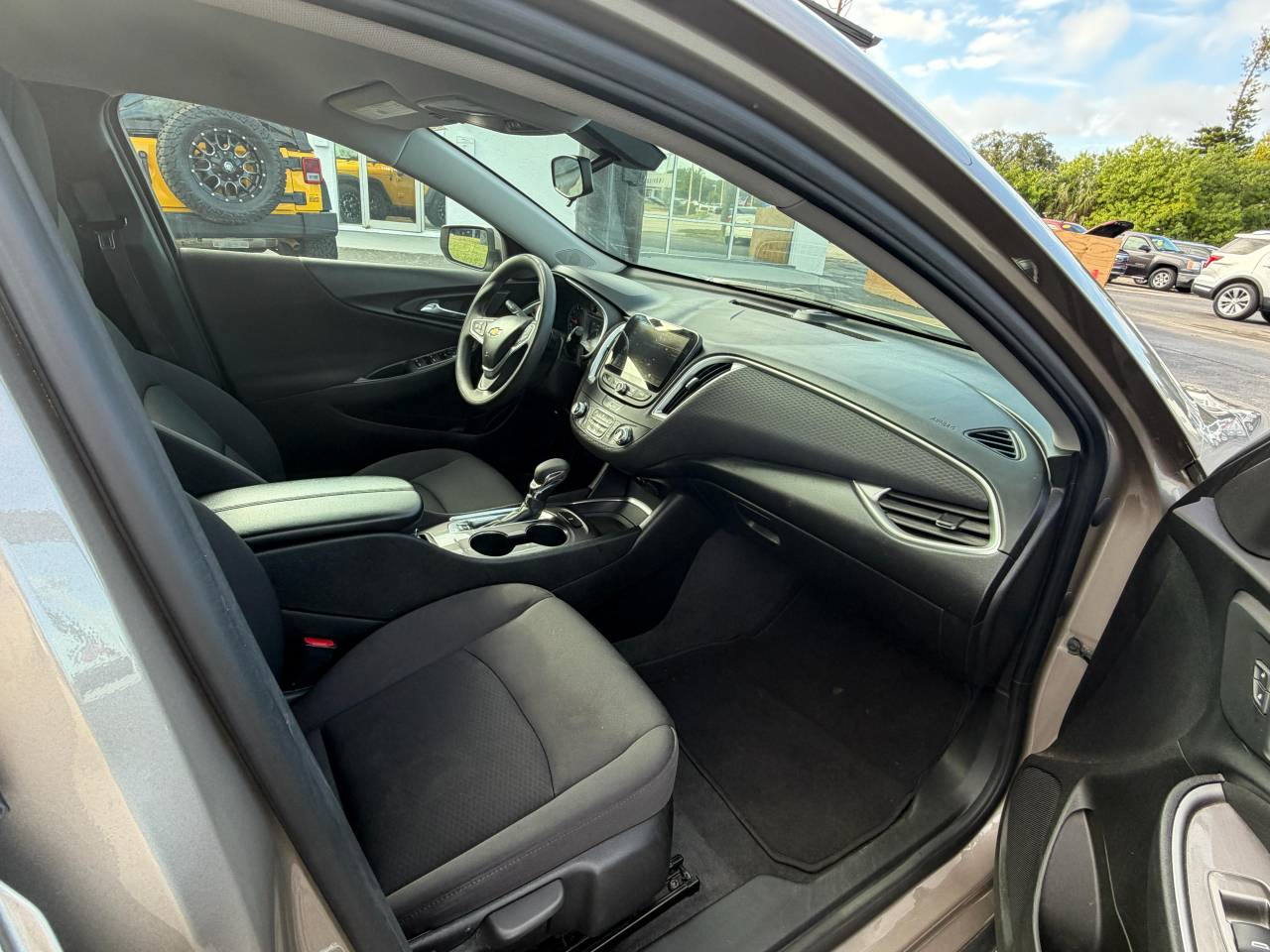 Chevrolet Malibu 4dr Sdn LT 2022