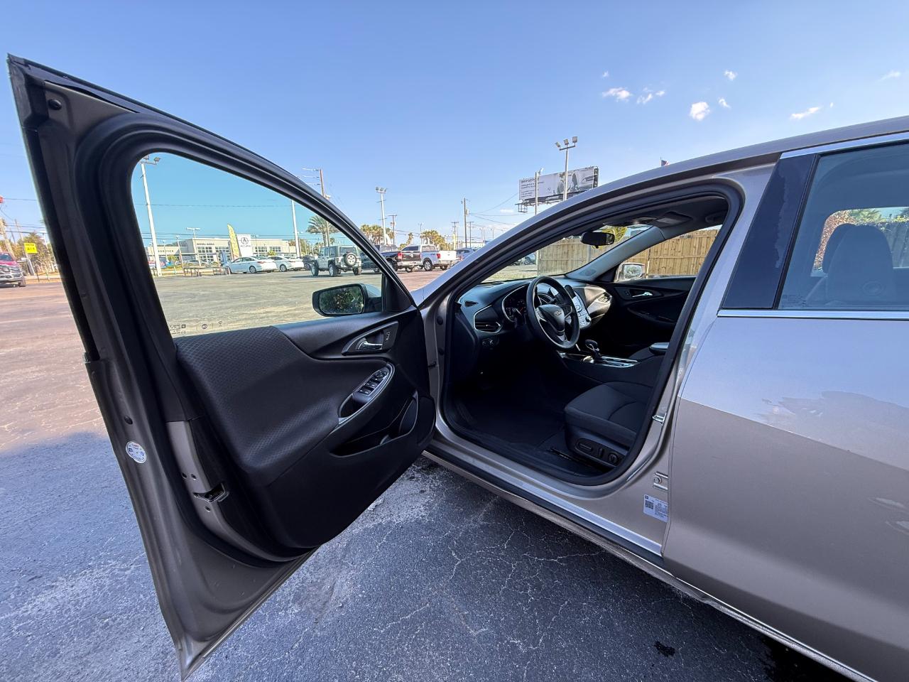 Chevrolet Malibu 4dr Sdn LT 2022